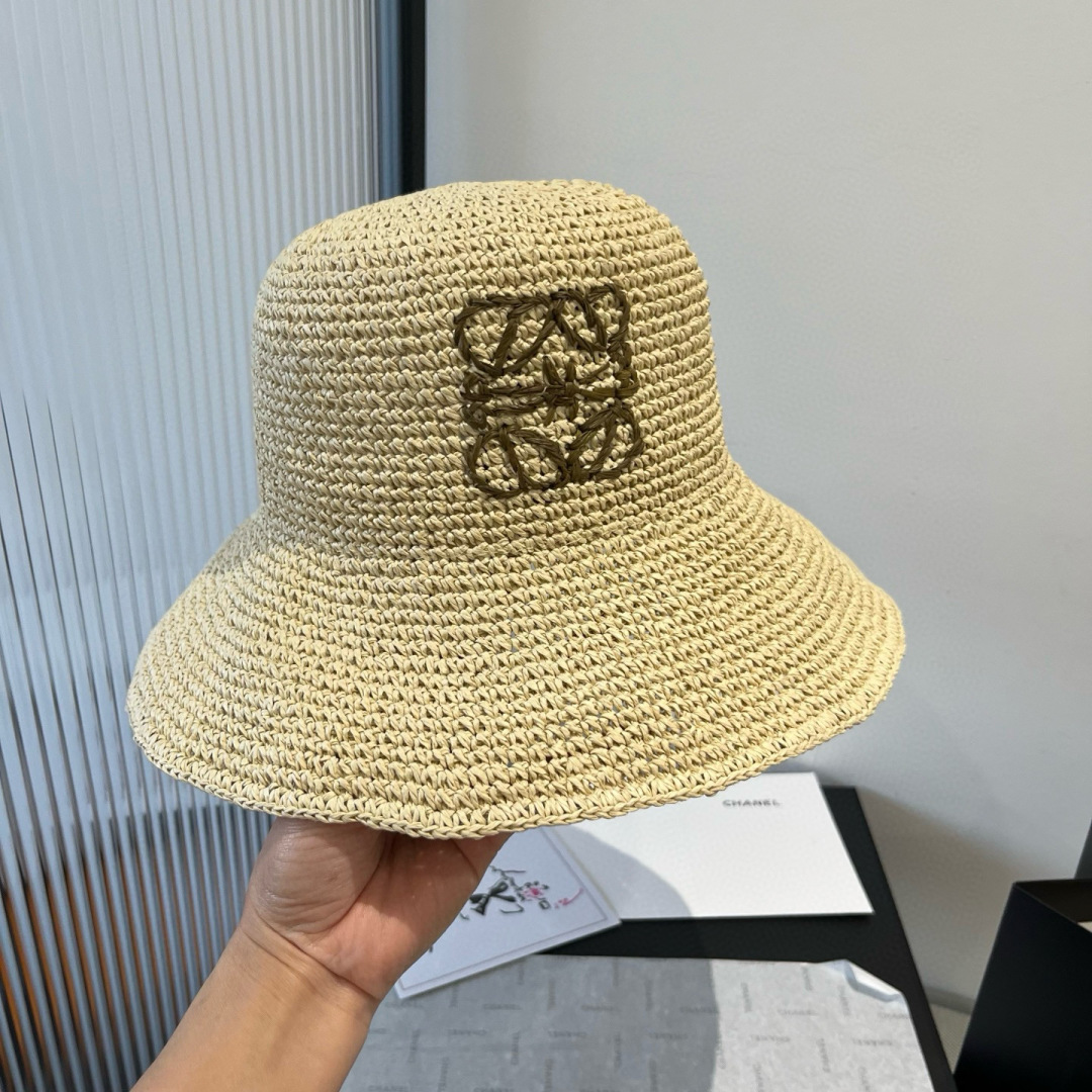 P

ＬＯＥＷＥ罗意威新款草帽，手工钩织草编帽，可折叠，携带方便，头围57cm