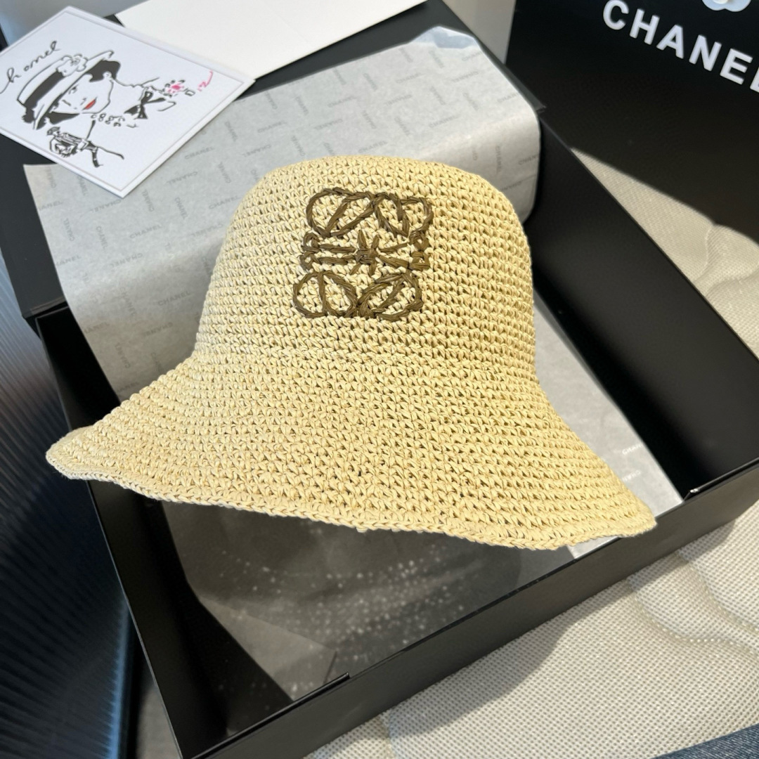 P

ＬＯＥＷＥ罗意威新款草帽，手工钩织草编帽，可折叠，携带方便，头围57cm