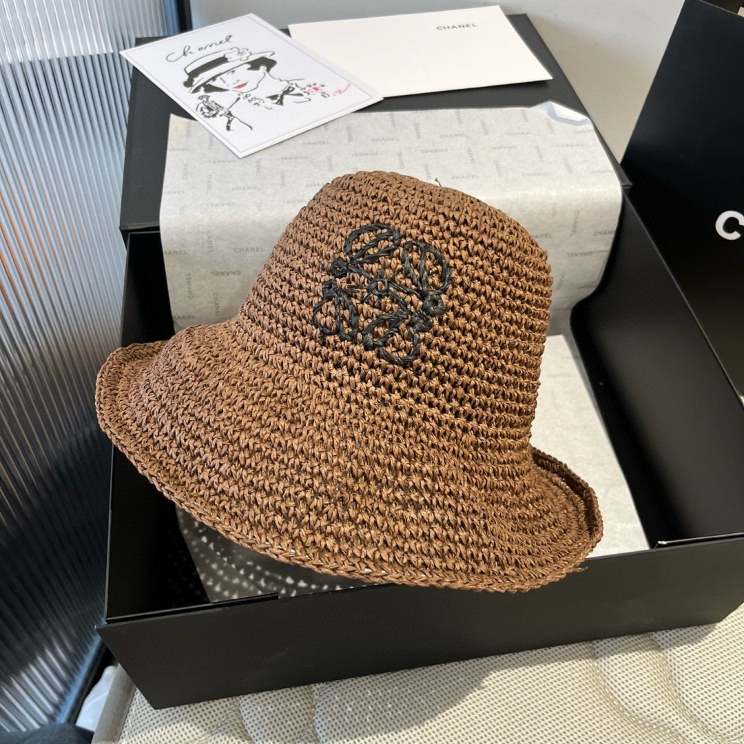 P

ＬＯＥＷＥ罗意威新款草帽，手工钩织草编帽，可折叠，携带方便，头围57cm