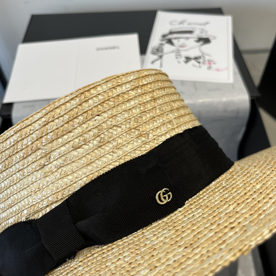 P

Gucci古奇平顶麦秆草礼帽。高级定制