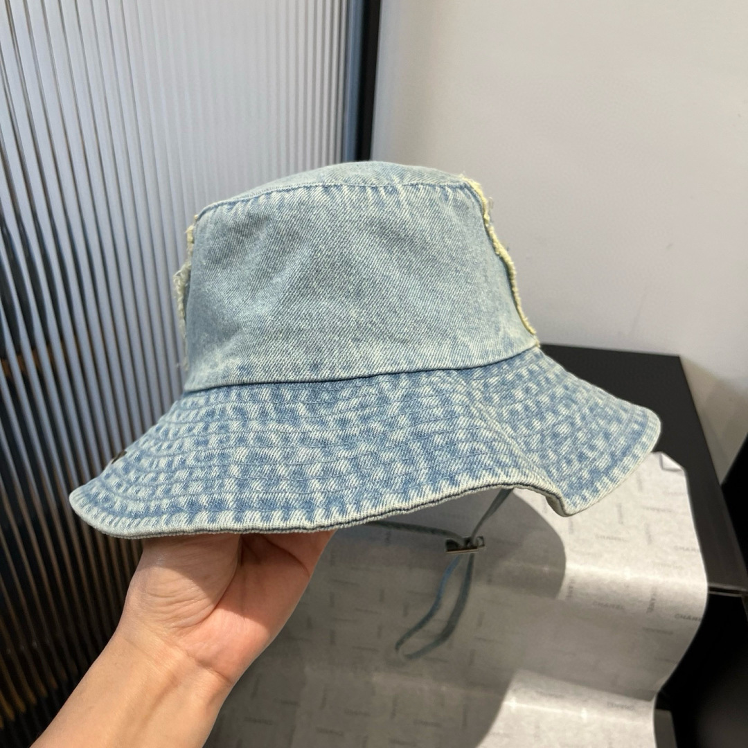 P

LV路易威登牛仔渔夫帽，头围57cm