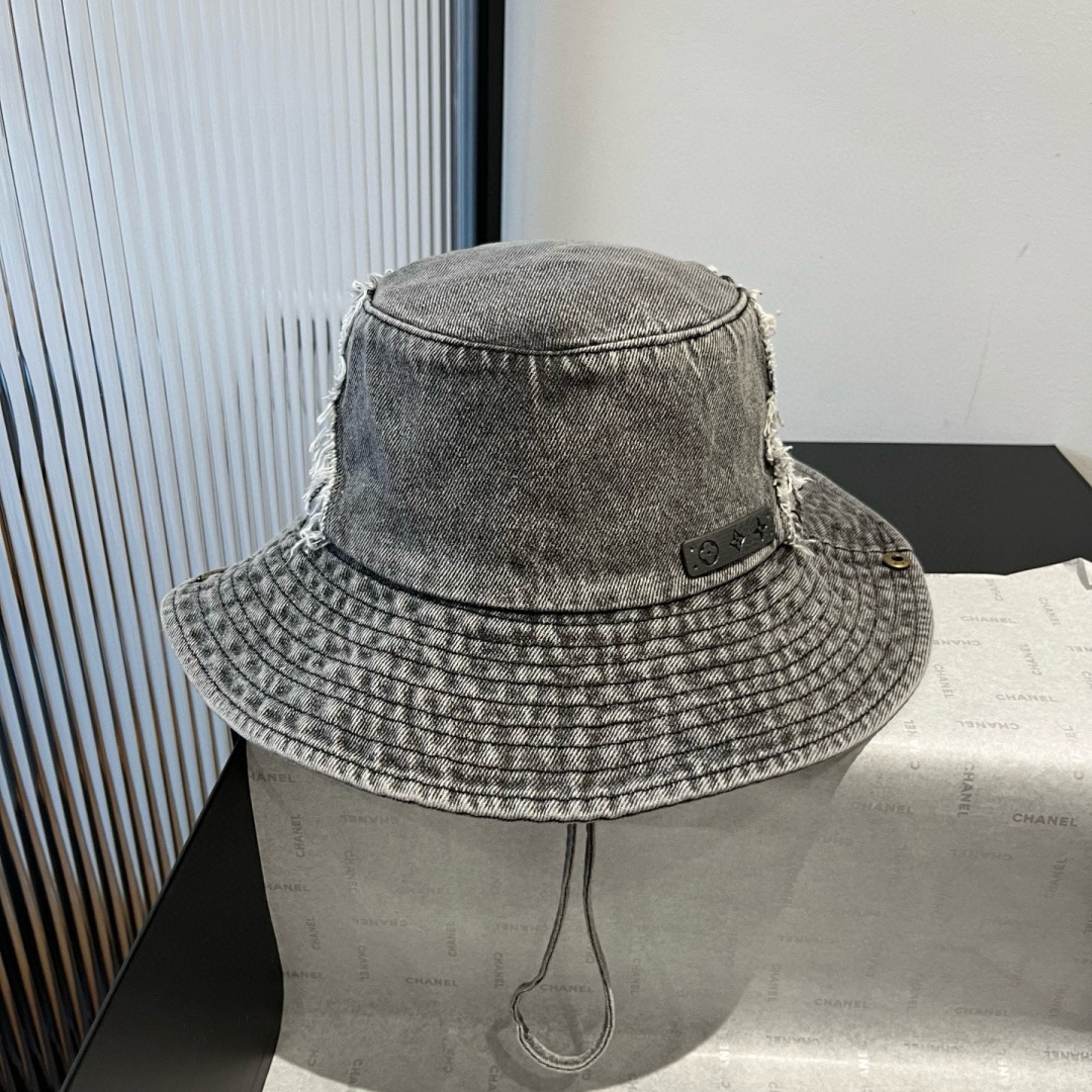 P

LV路易威登牛仔渔夫帽，头围57cm
