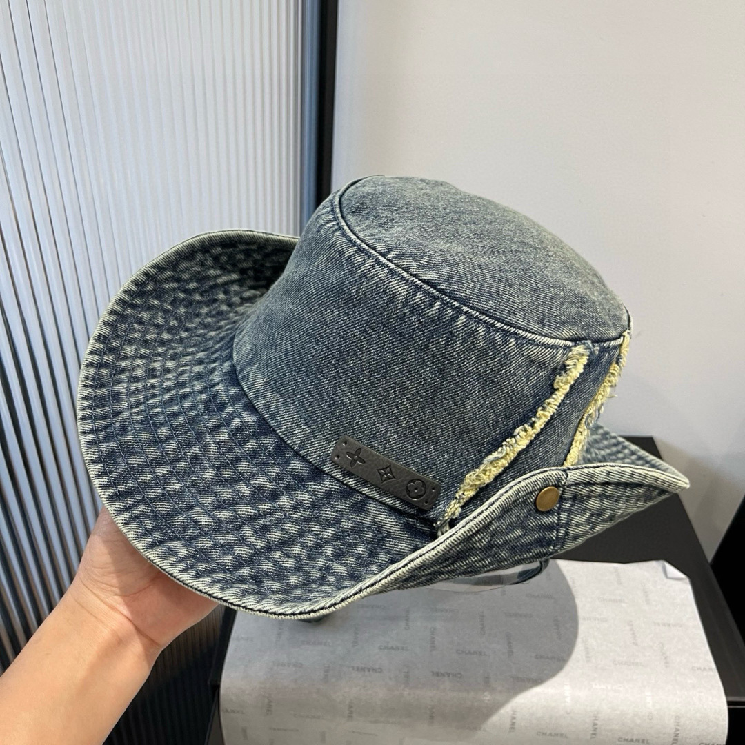 P

LV路易威登牛仔渔夫帽，头围57cm