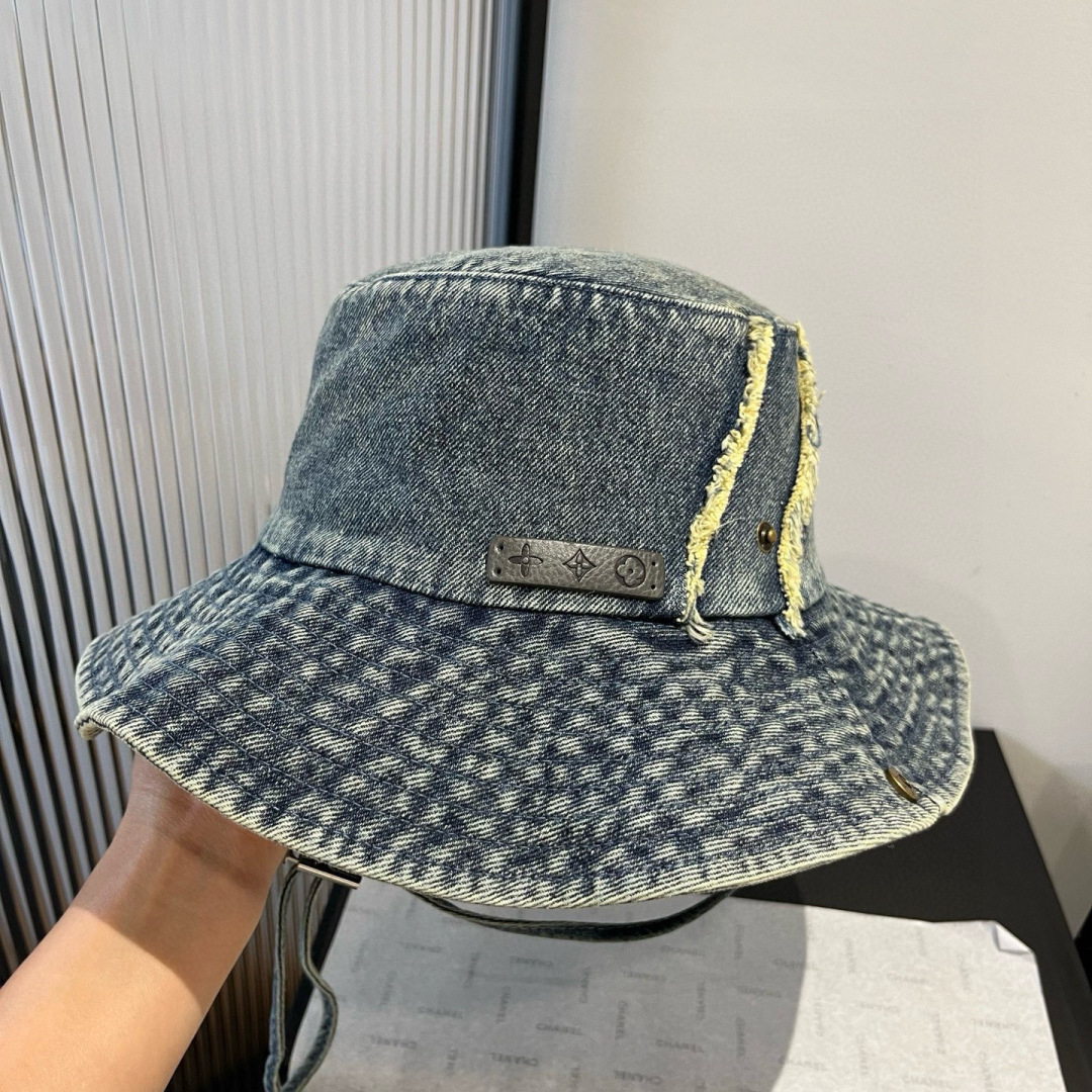 P

LV路易威登牛仔渔夫帽，头围57cm