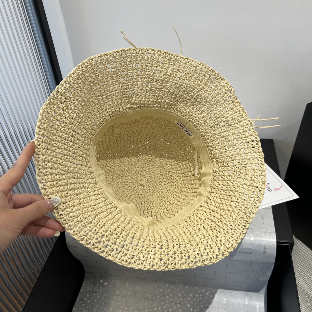 P

miumiu缪缪草编帽，沙滩遮阳帽，头围57cm