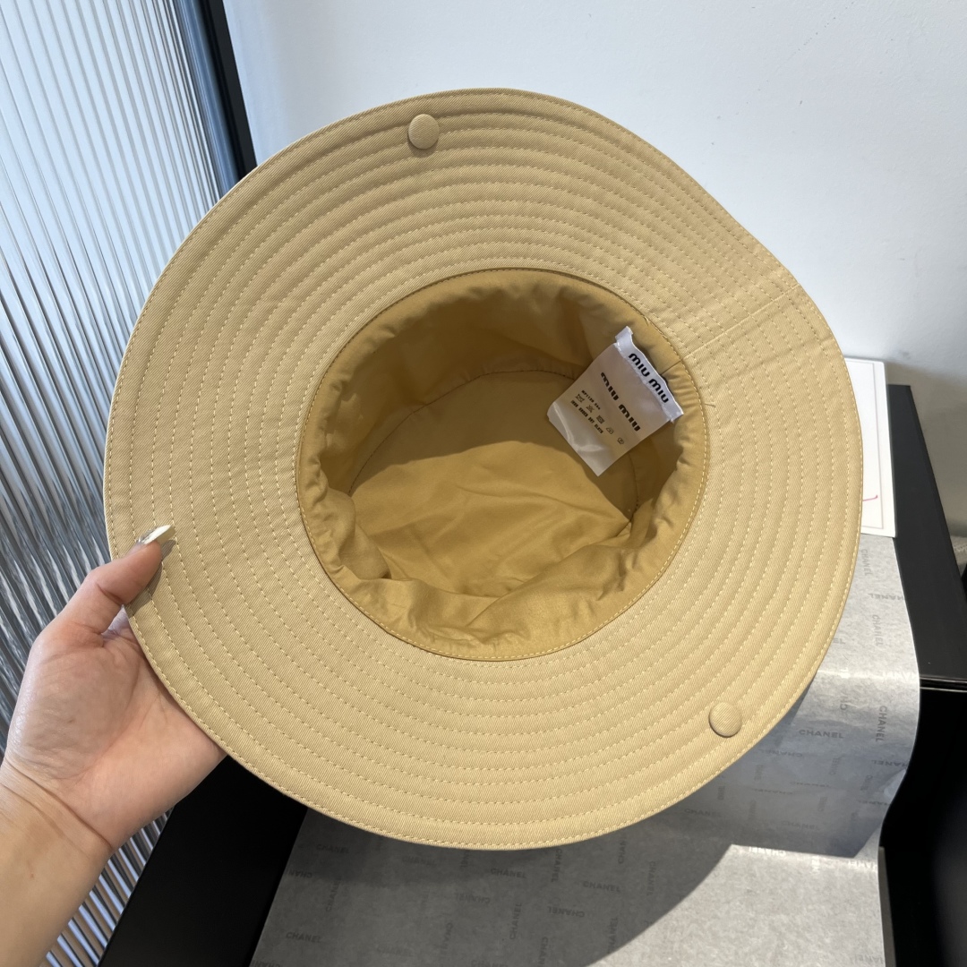 P

miumiu缪缪高端牛仔渔夫帽，原单品质，头围57cm