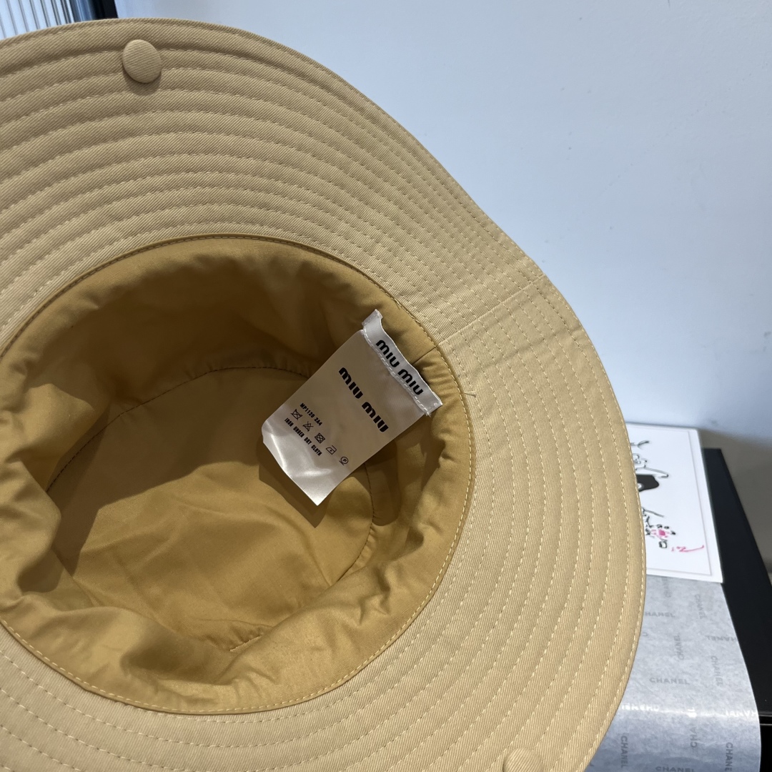 P

miumiu缪缪高端牛仔渔夫帽，原单品质，头围57cm