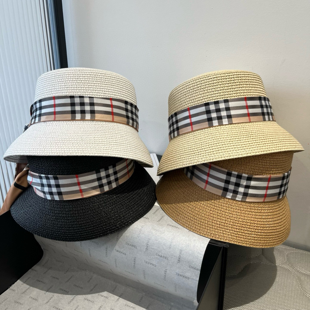 P

Burberry巴宝莉新款渔夫帽，遮阳草帽，搭配BB格丝带，超级大牌范
