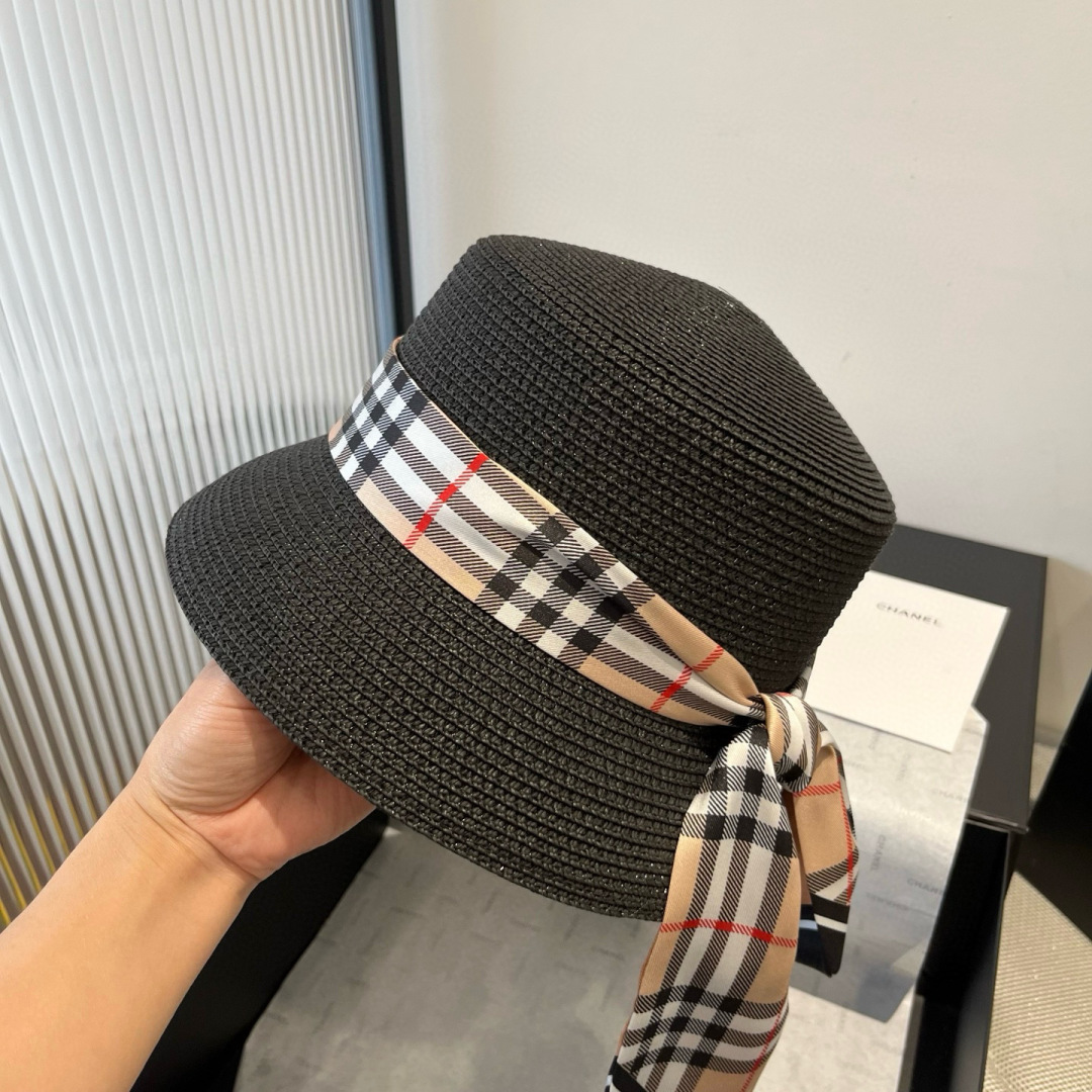 P

Burberry巴宝莉新款渔夫帽，遮阳草帽，搭配BB格丝带，超级大牌范