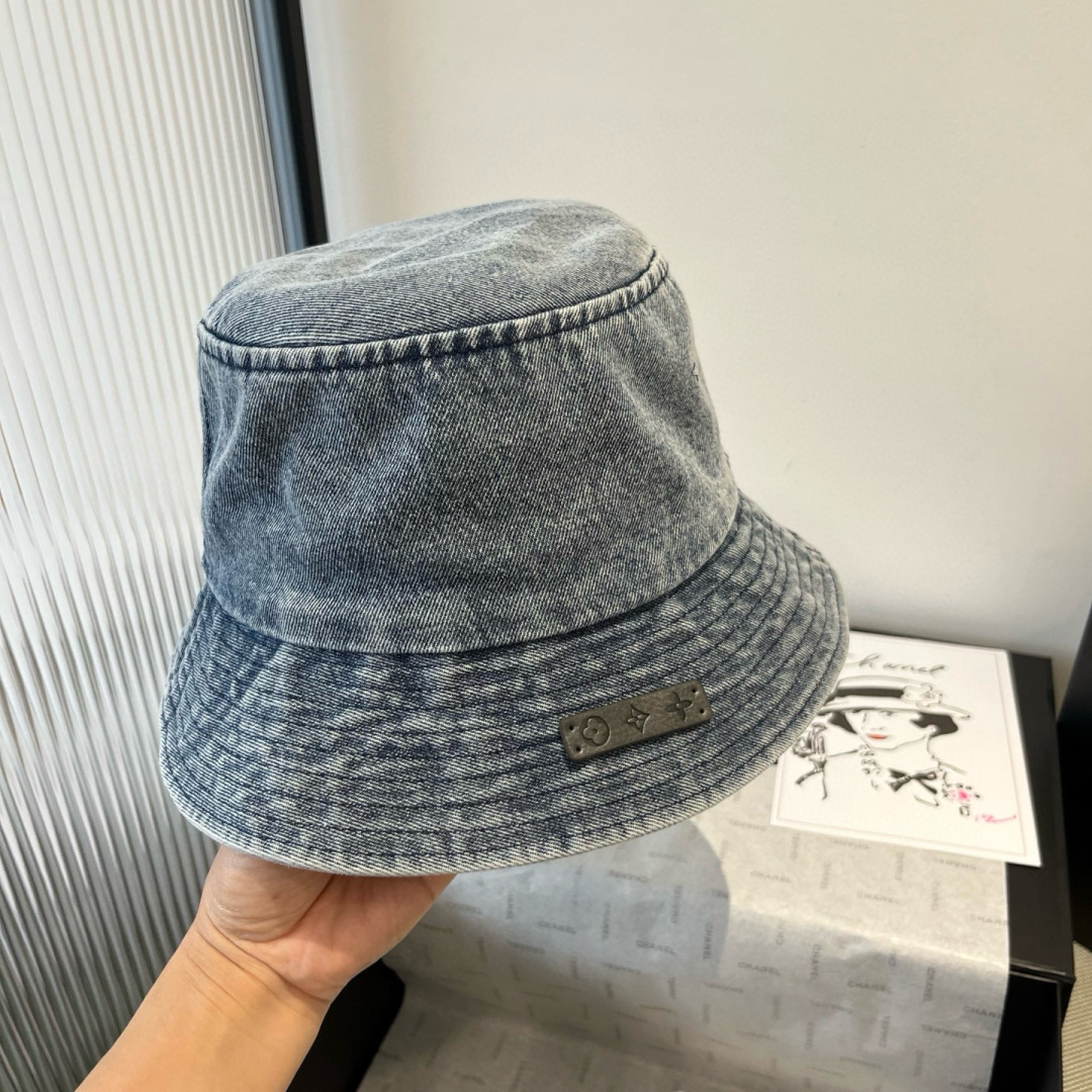 P

Lv牛仔渔夫帽、男女通用头围57cm