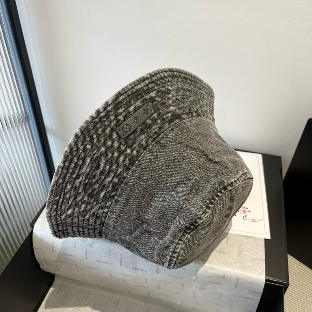 P

Lv牛仔渔夫帽、男女通用头围57cm