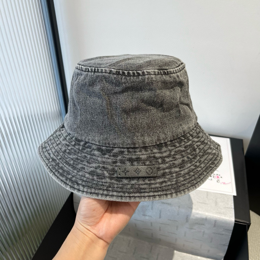 P

Lv牛仔渔夫帽、男女通用头围57cm
