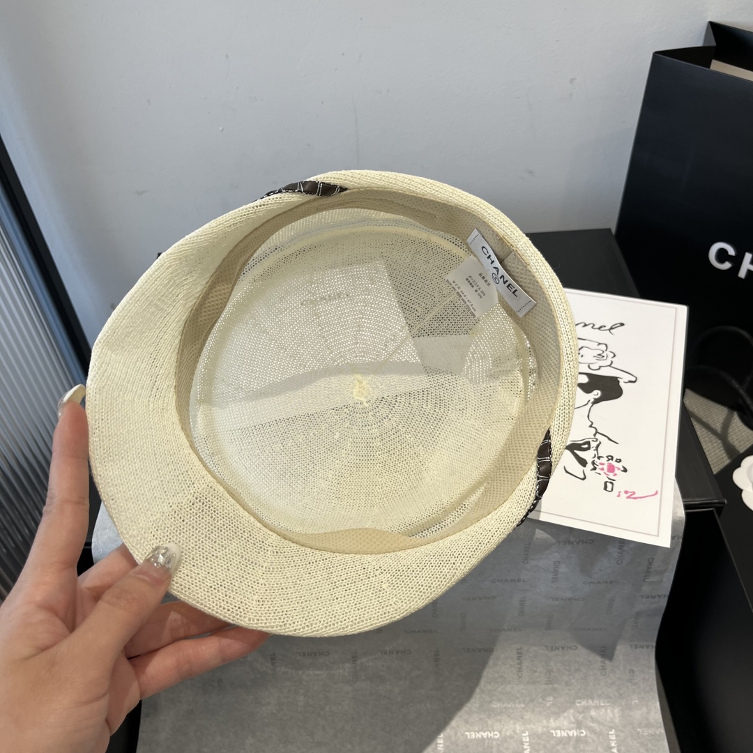 P

Chanel香奈儿新款鸭舌军帽，针织面料，轻盈舒适，头围57cm