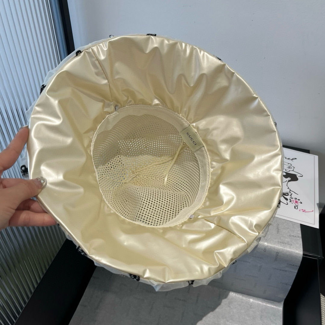 P

Gucci古奇新款灯笼帽，遮阳草帽，防紫外线帽檐，头围57cm