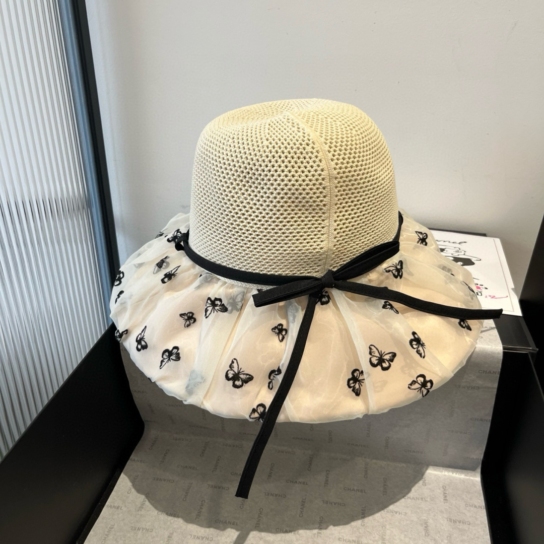 P

Gucci古奇新款灯笼帽，遮阳草帽，防紫外线帽檐，头围57cm