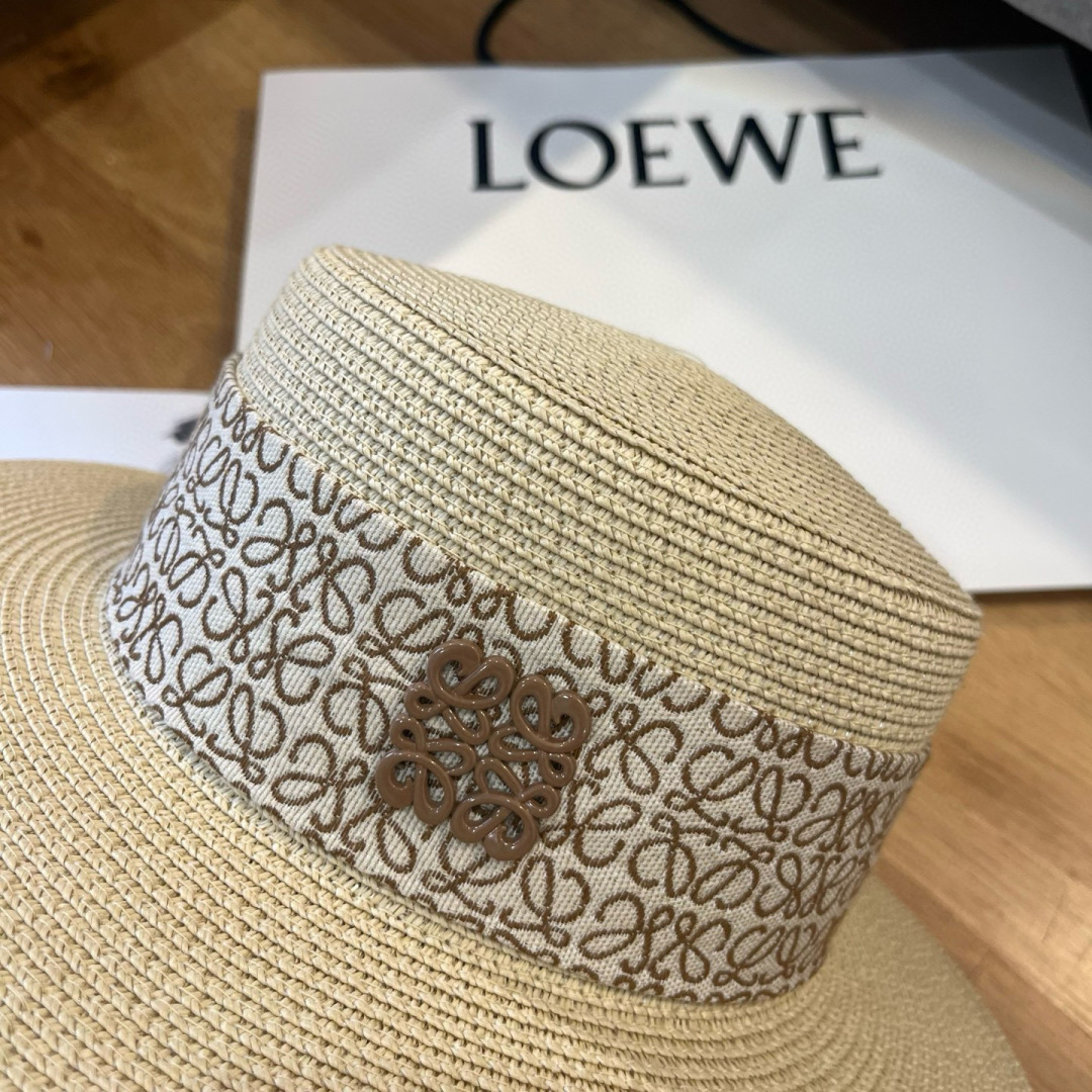 P

ＬＯＥＷＥ罗意威新款平顶草帽，礼帽，头围57cm