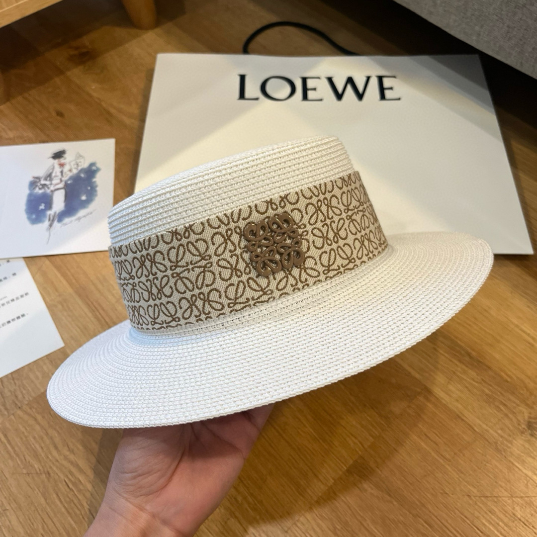 P

ＬＯＥＷＥ罗意威新款平顶草帽，礼帽，头围57cm