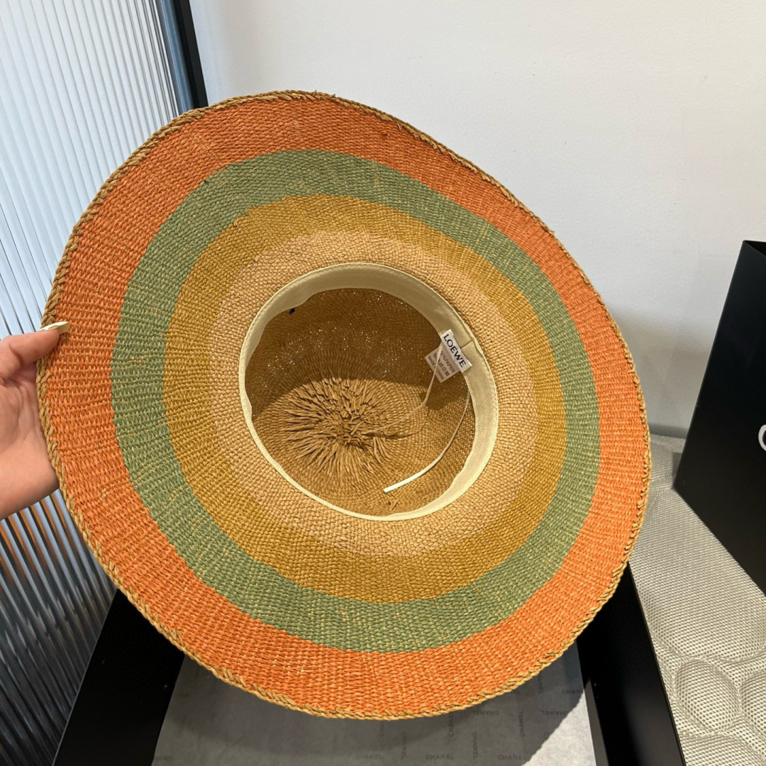 P

ＬＯＥＷＥ罗意威 新款草帽，手工钩织草编帽，大帽檐草帽，遮阳沙滩帽可折叠，携带方便，头围57cm