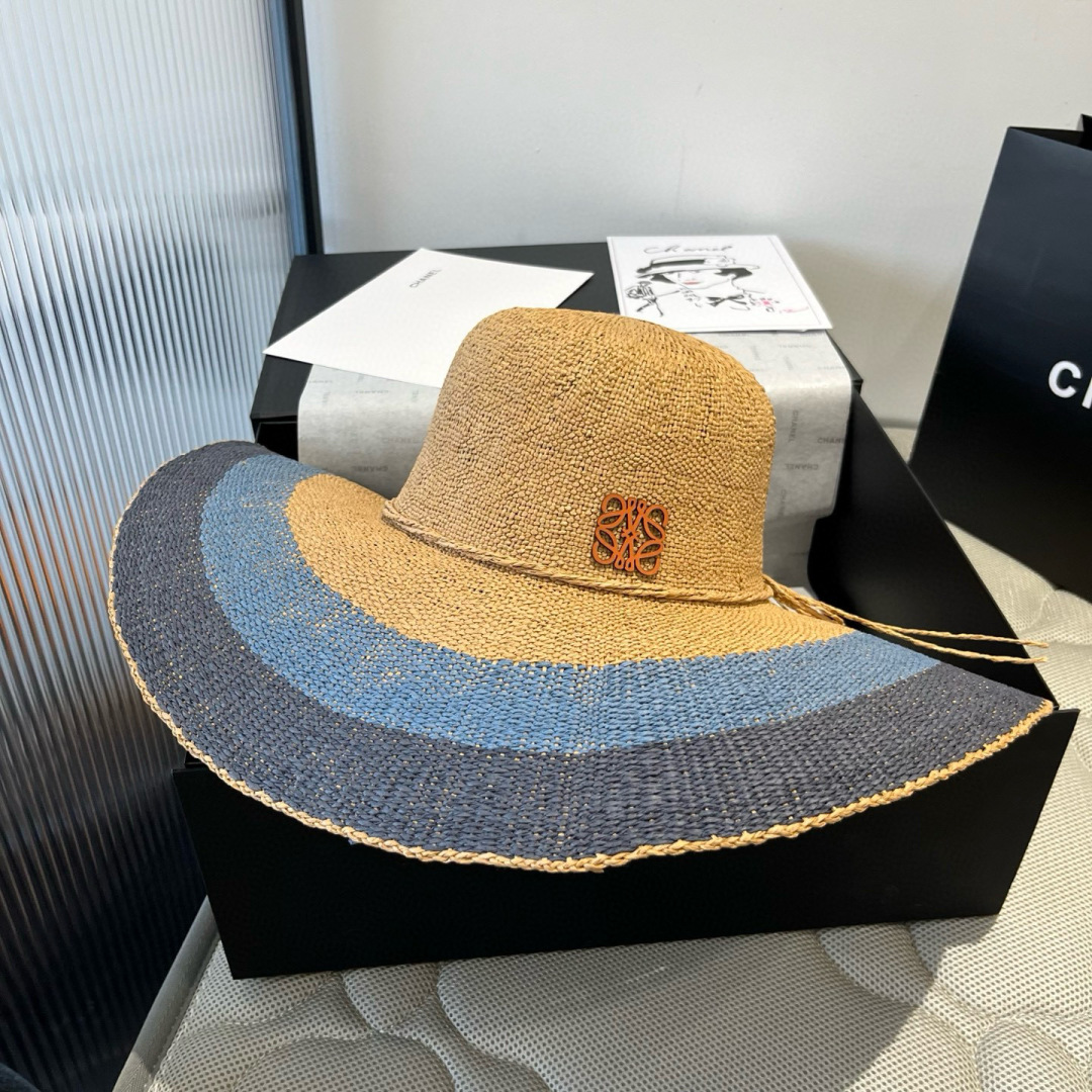 P

ＬＯＥＷＥ罗意威 新款草帽，手工钩织草编帽，大帽檐草帽，遮阳沙滩帽可折叠，携带方便，头围57cm