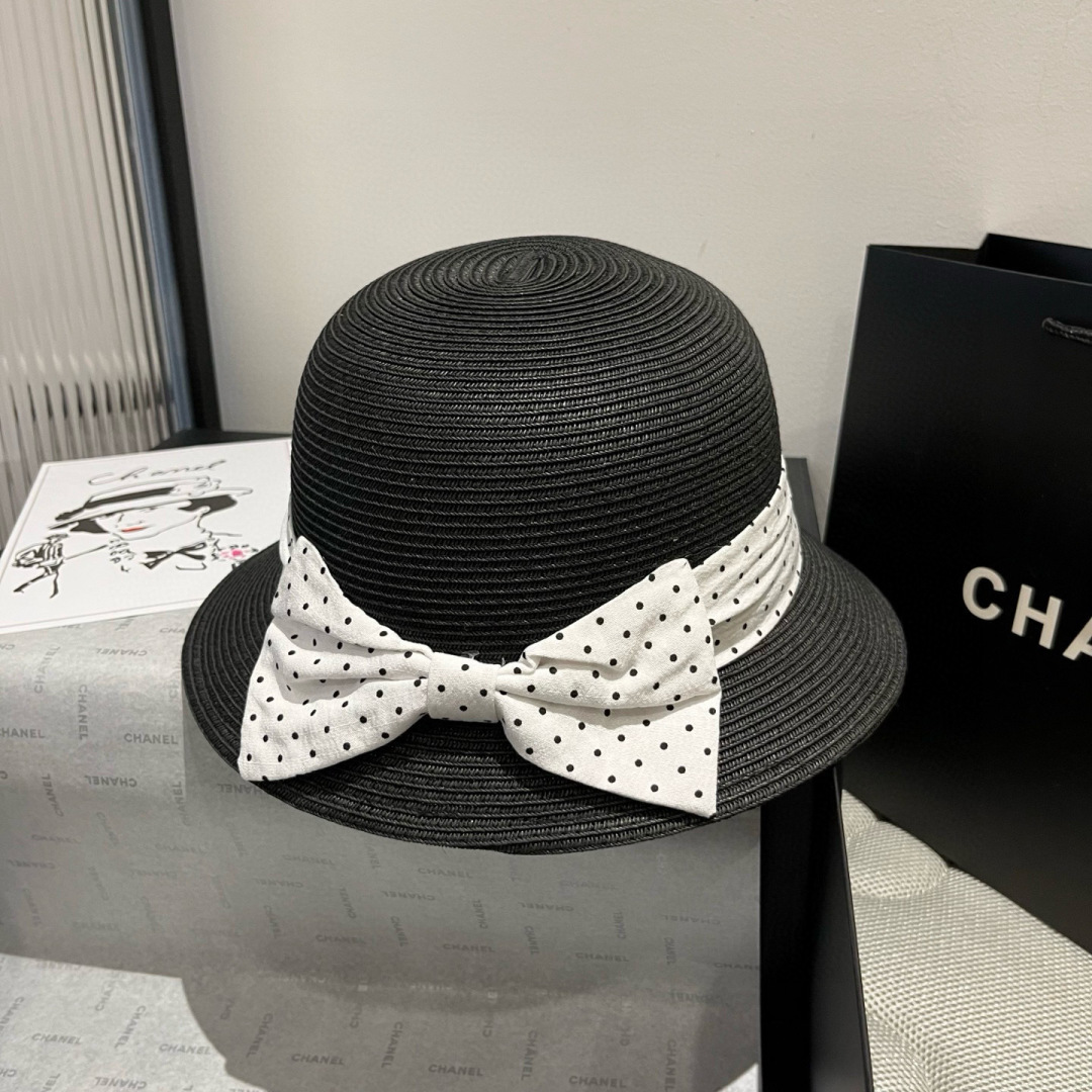 P

缪缪miumiu新款草帽，头围57cm