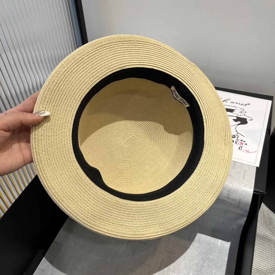 P

miumiu缪缪新款平顶草帽，卷边小礼帽，头围57cm