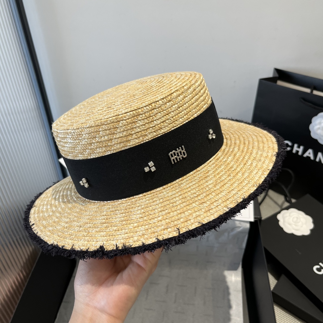 P

miumiu缪缪新款麦秆草平顶礼帽，头围57cm