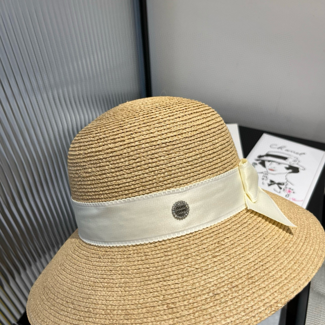 P

miumiu缪缪拉菲草盆帽，高端定制盆帽，头围57cm
