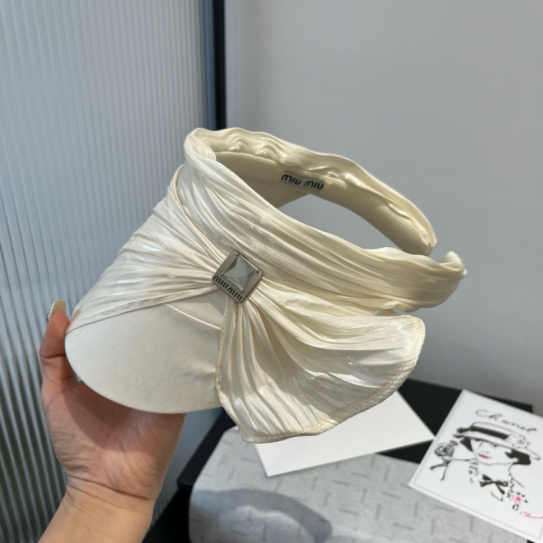 P

miumiu缪缪新款真丝发箍，蝴蝶结遮阳帽