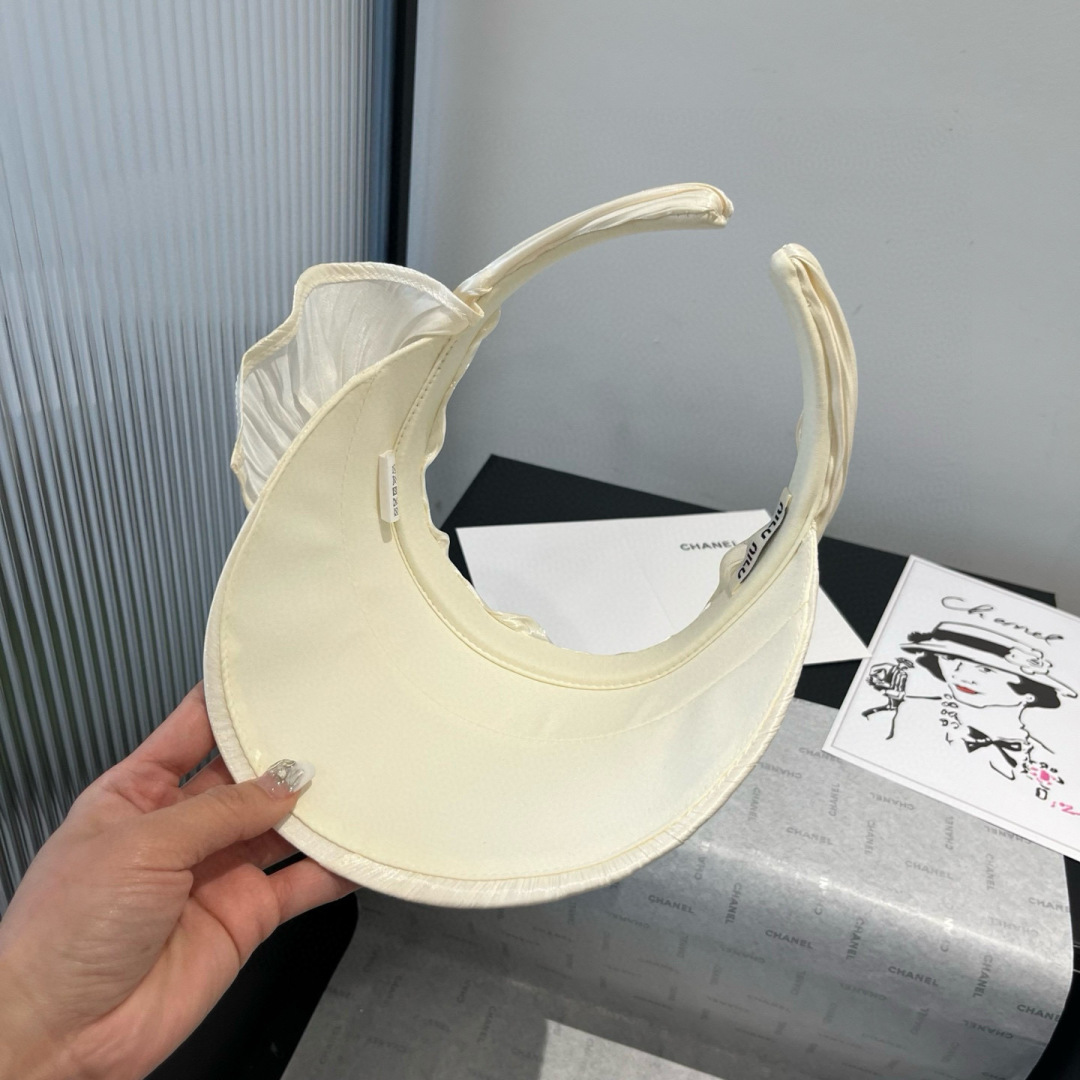 P

miumiu缪缪新款真丝发箍，蝴蝶结遮阳帽