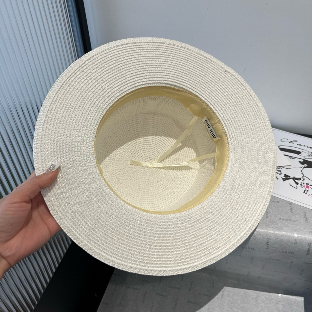 P

miumiu缪缪新款平顶礼帽，头围57cm