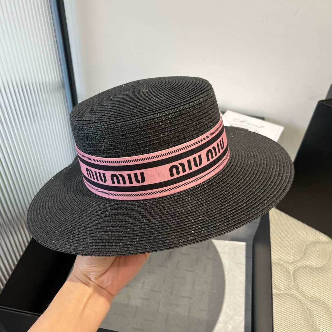P

miumiu缪缪新款平顶礼帽，头围57cm