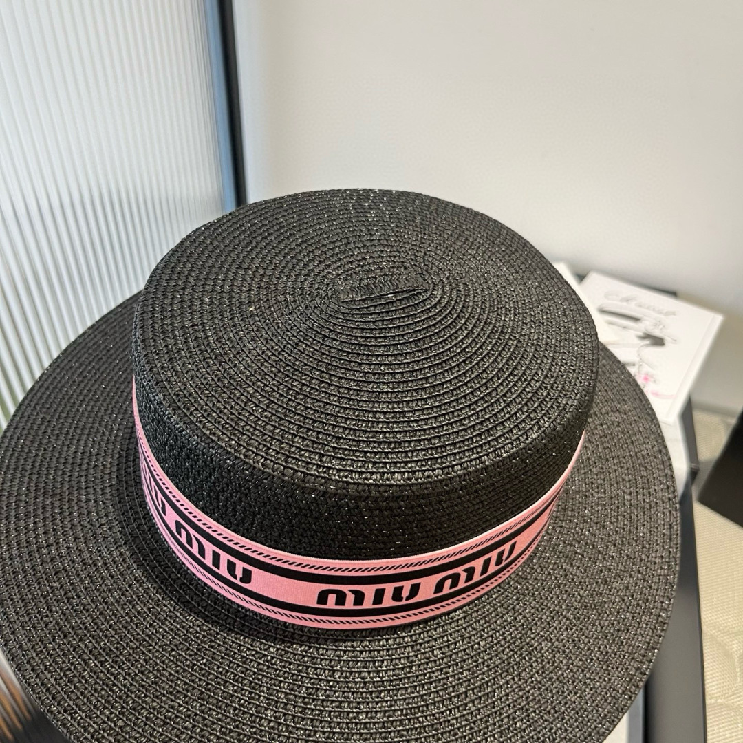 P

miumiu缪缪新款平顶礼帽，头围57cm
