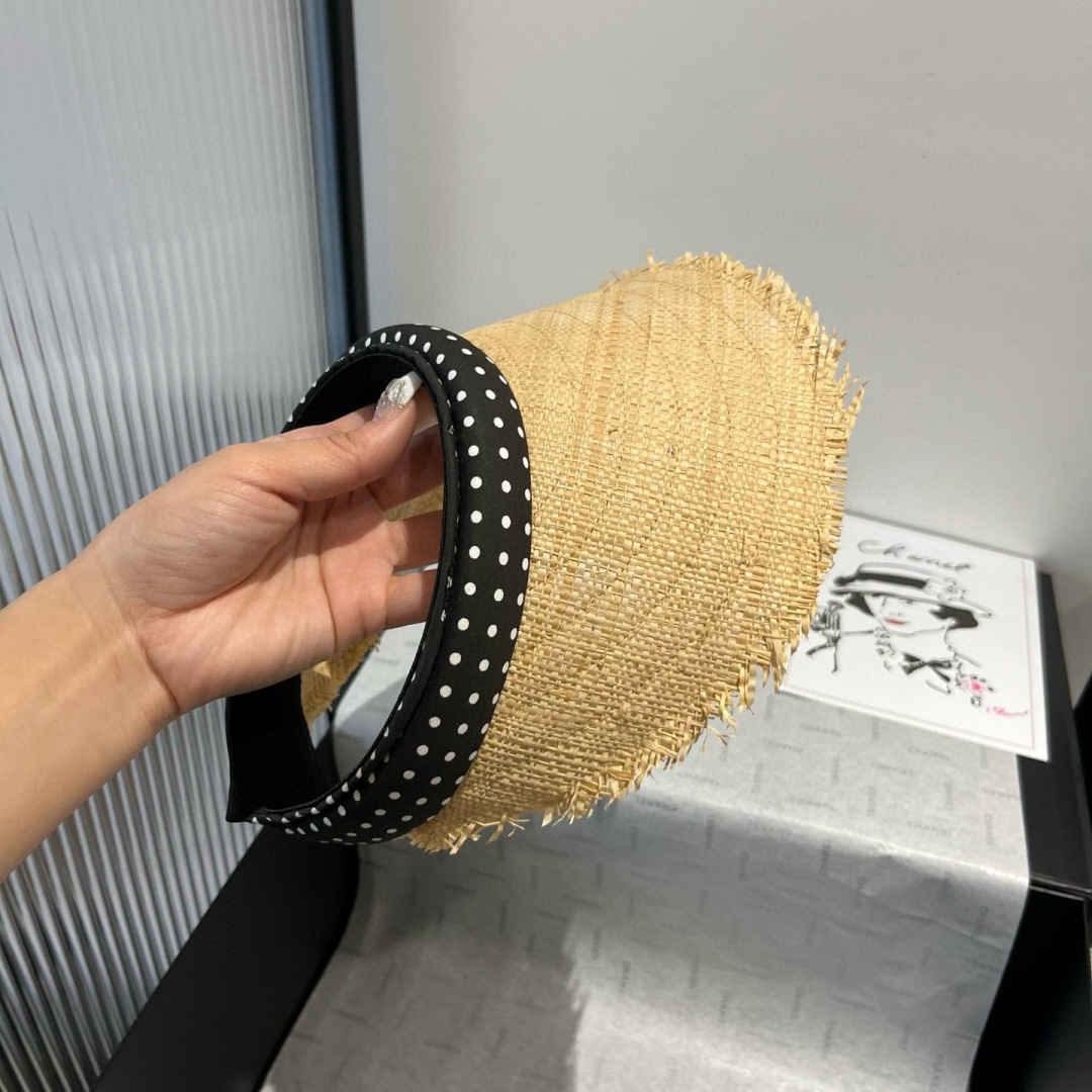 P

miumiu缪缪草帽，发箍遮阳帽