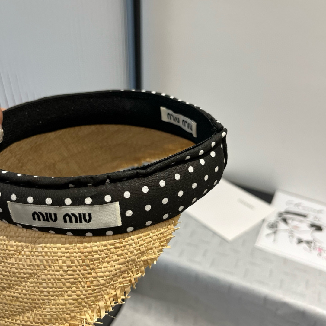 P

miumiu缪缪草帽，发箍遮阳帽
