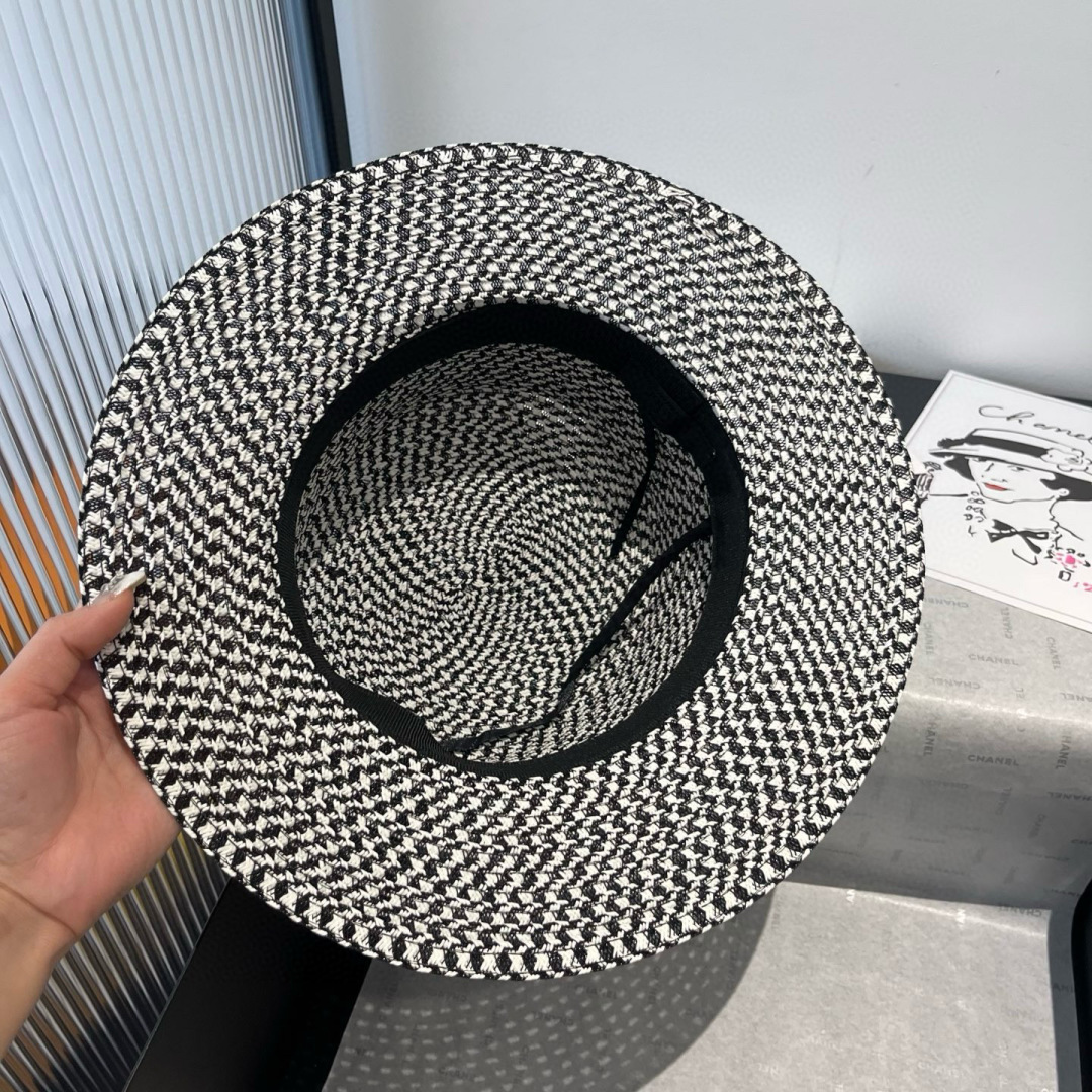 P

PRADA普拉达新款平顶礼帽，头围57cm