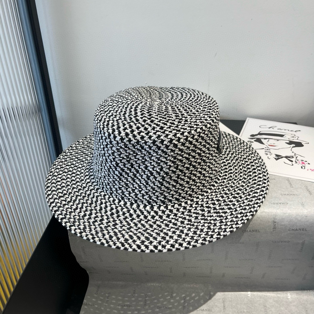 P

PRADA普拉达新款平顶礼帽，头围57cm