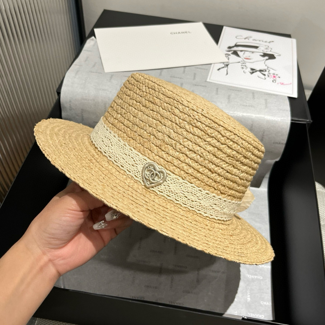 P

Chanel香奈儿拉菲草礼帽，花朵平顶礼帽，穿衣搭配旅游必备，头围57cm