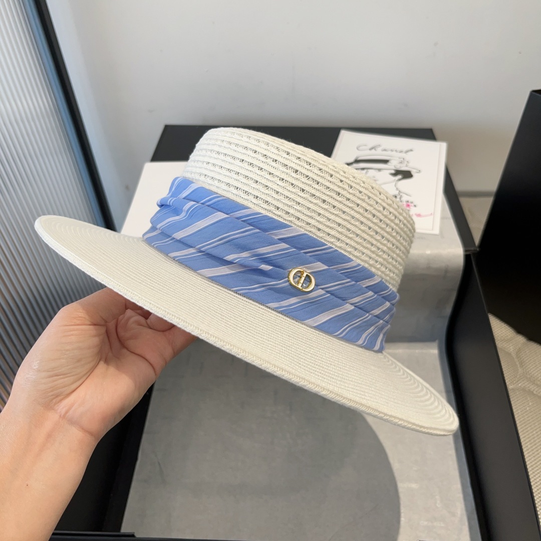 P

Dior迪奥新款平顶礼帽，高级材料定制，非普通版本，头围57cm