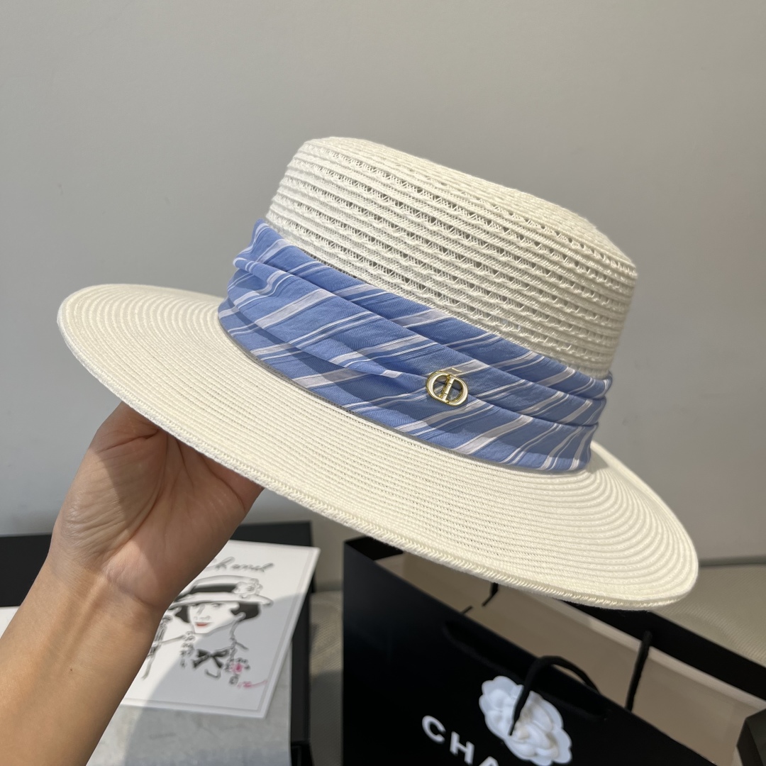 P

Dior迪奥新款平顶礼帽，高级材料定制，非普通版本，头围57cm
