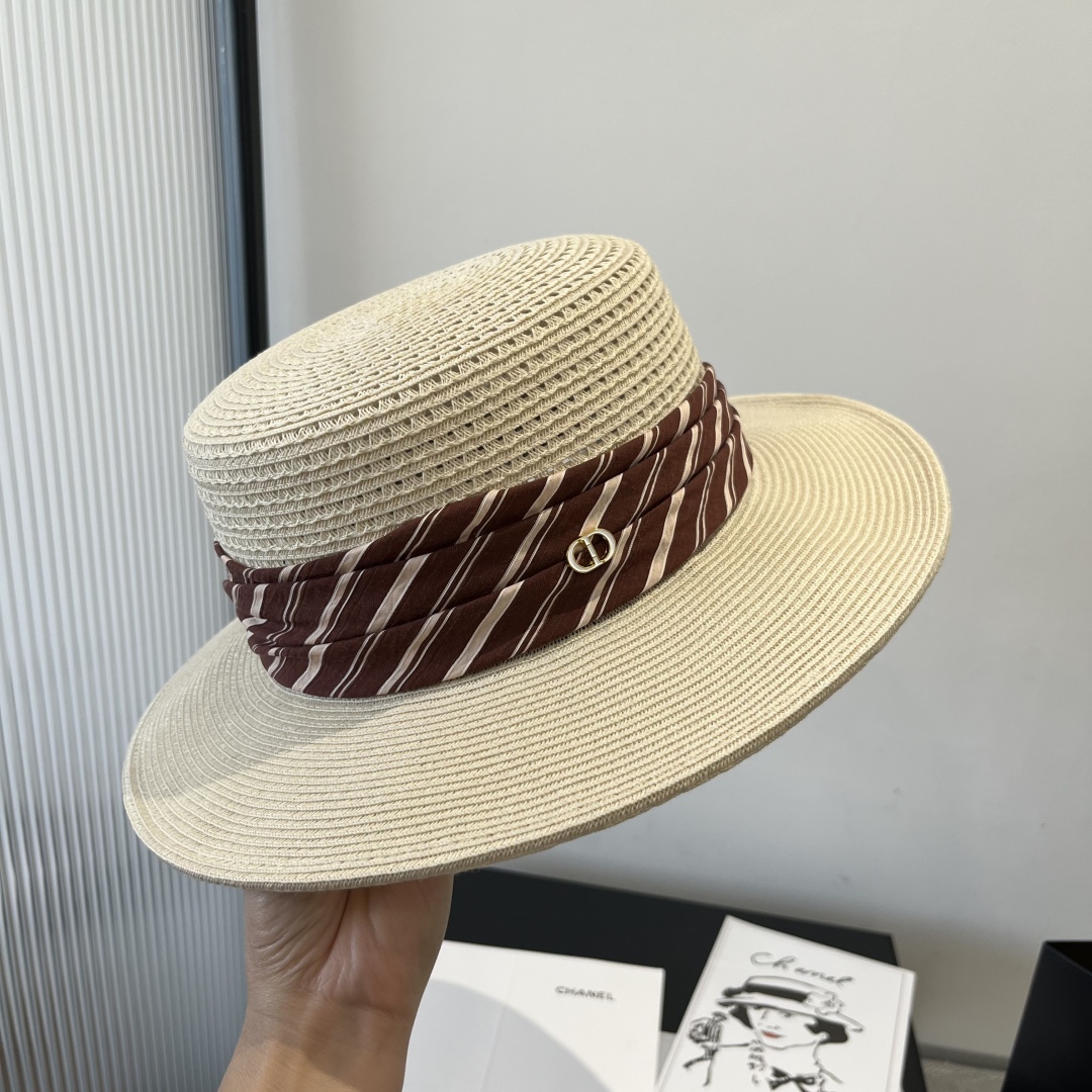 P

Dior迪奥新款平顶礼帽，高级材料定制，非普通版本，头围57cm