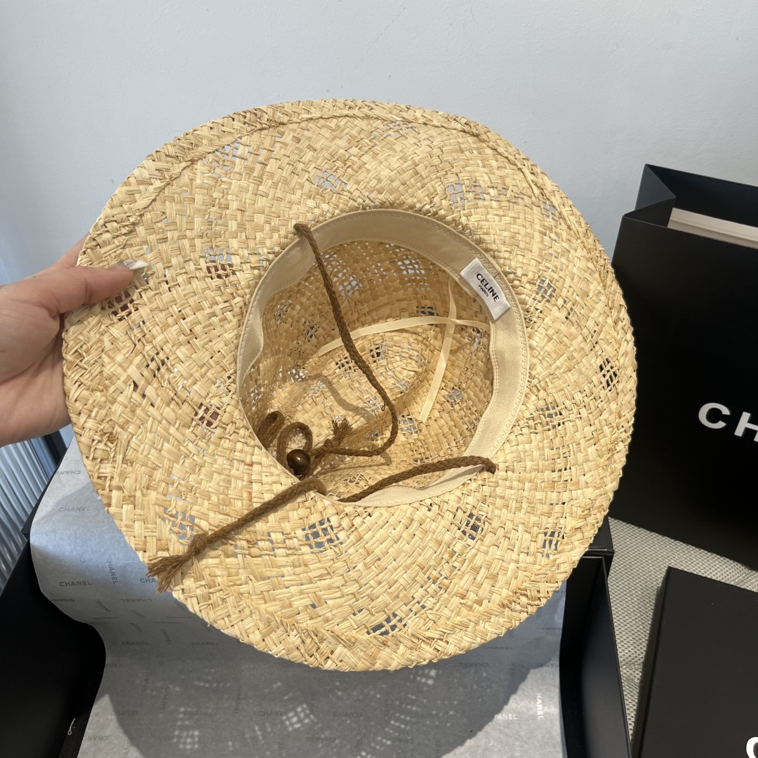 P

Celine赛琳拉菲草帽，牛仔礼帽，佩戴防风绳 轻盈百搭，头围57cm