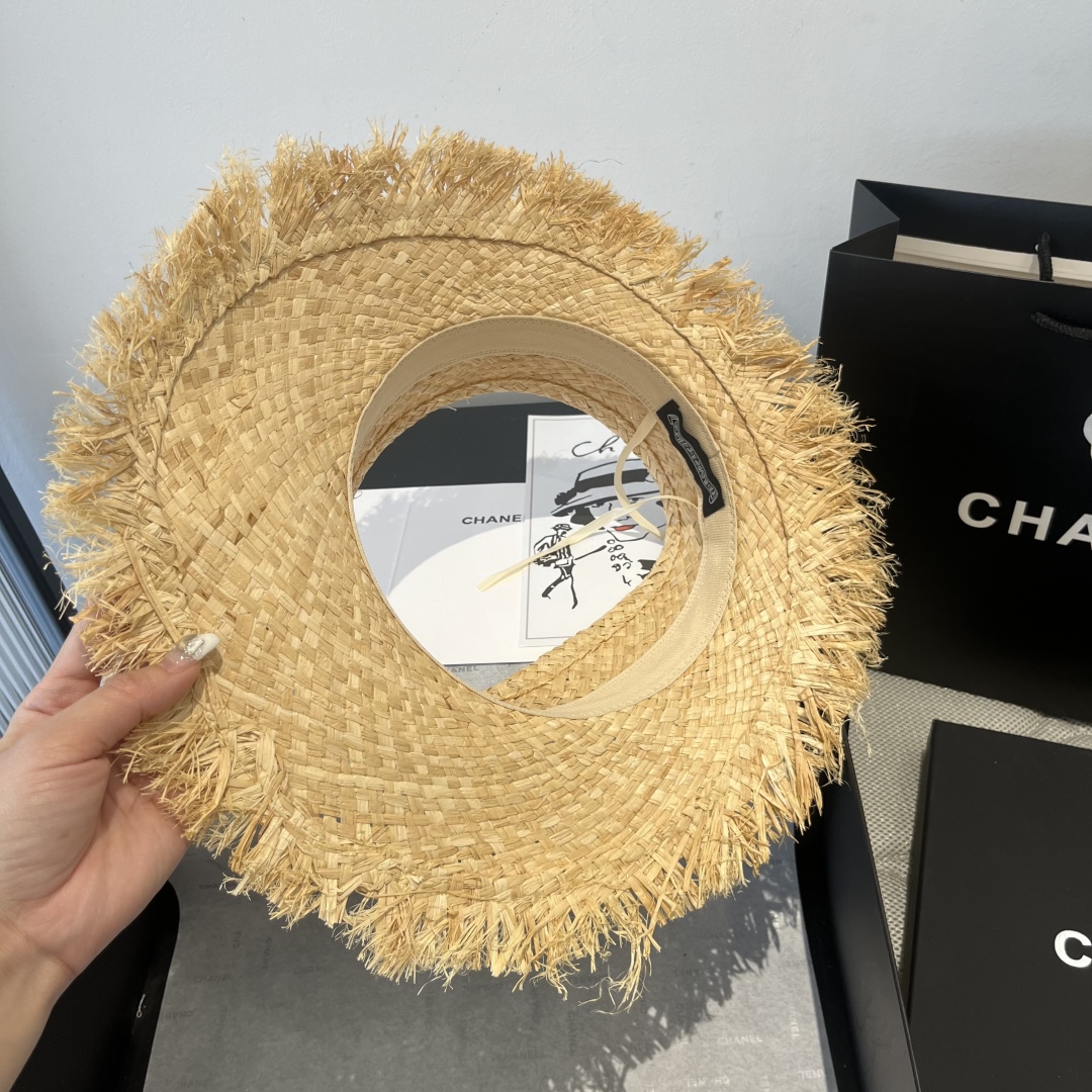 P

克罗心新款空顶草帽，拉菲草制作，轻盈百搭，头围57cm