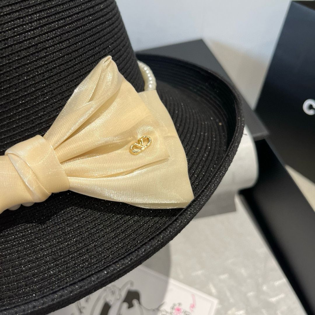 P

华伦天奴蝴蝶结盆帽，卷边蝴蝶结礼帽，头围57cm