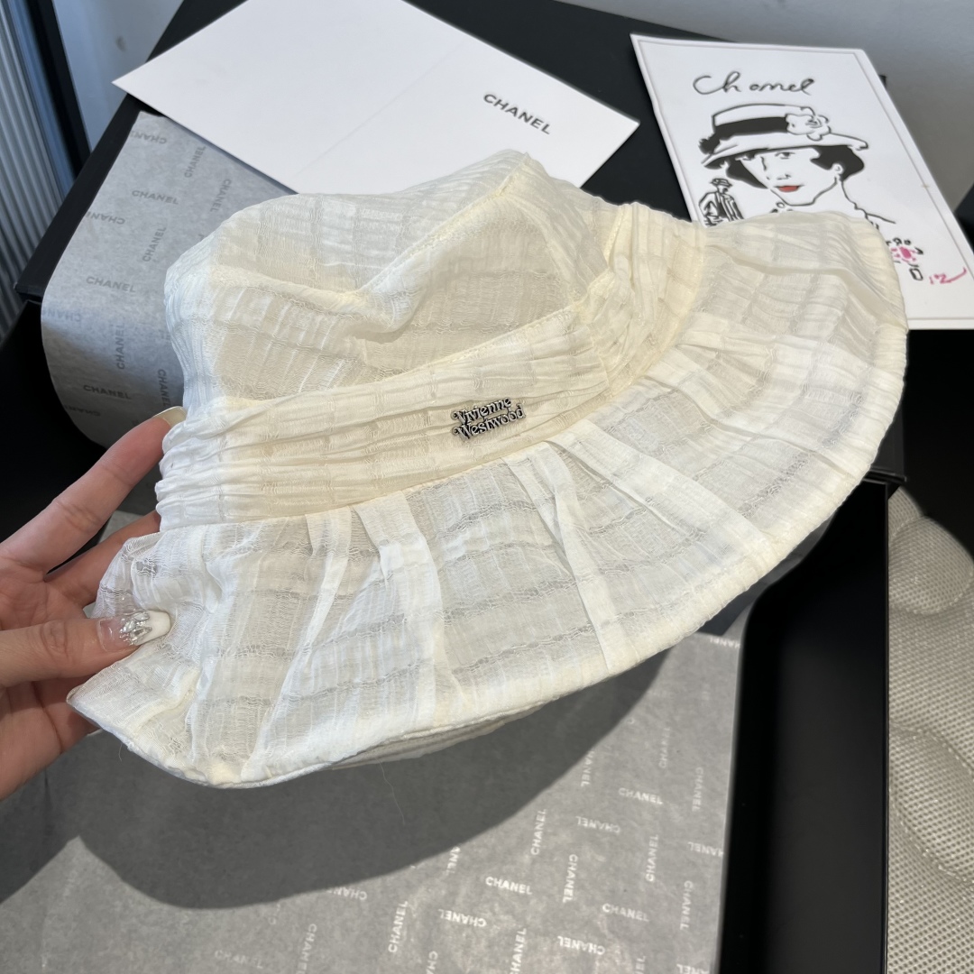 P

西太后真丝款遮阳帽，荷叶边遮阳帽，轻盈透气，高雅女神必备，头围57cm