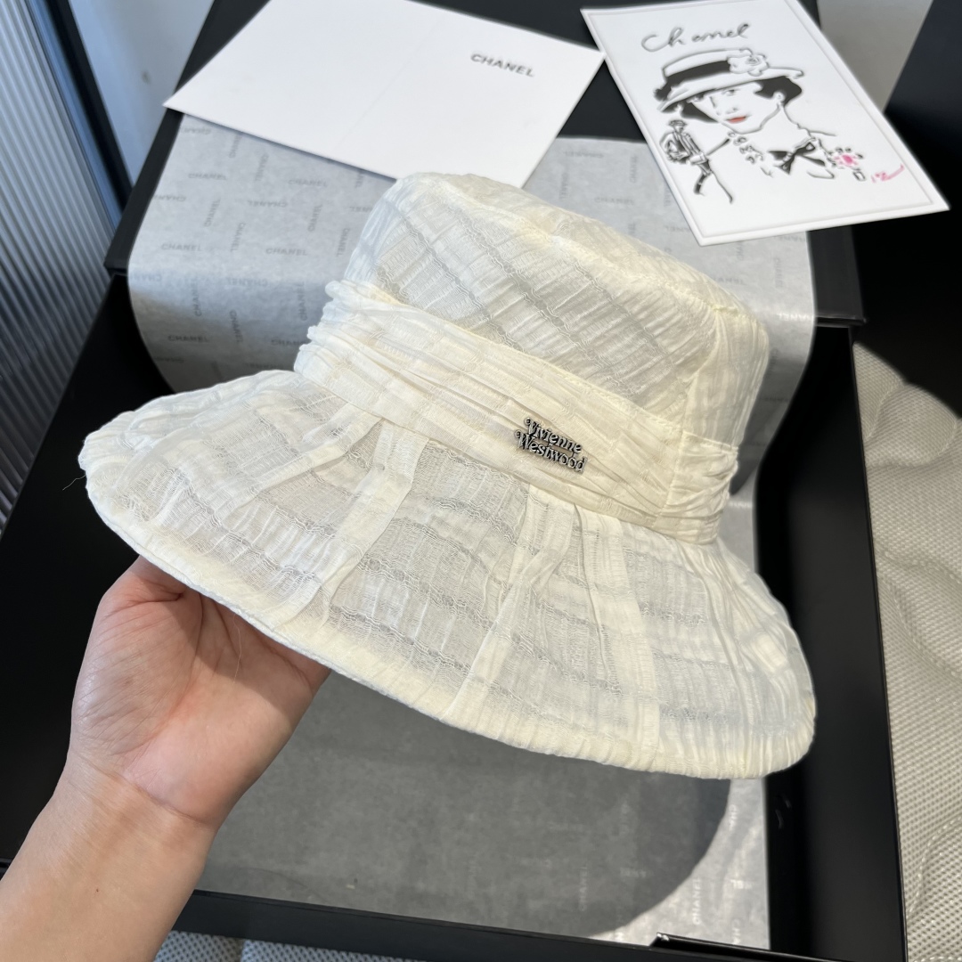 P

西太后真丝款遮阳帽，荷叶边遮阳帽，轻盈透气，高雅女神必备，头围57cm
