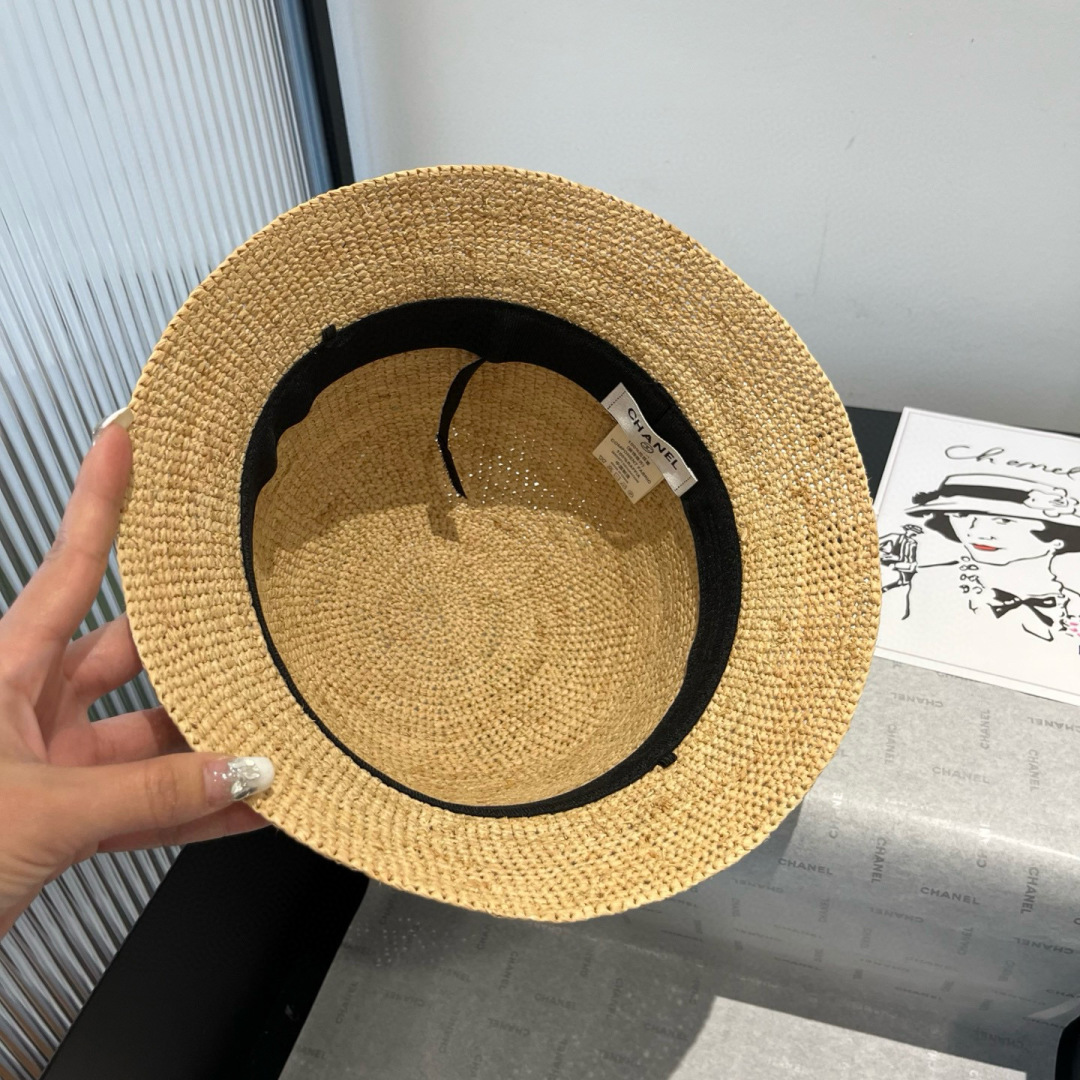 P
Chanel香奈儿新款拉菲草帽，纯手钩草帽，可折叠，出游必备单品，头围57cm