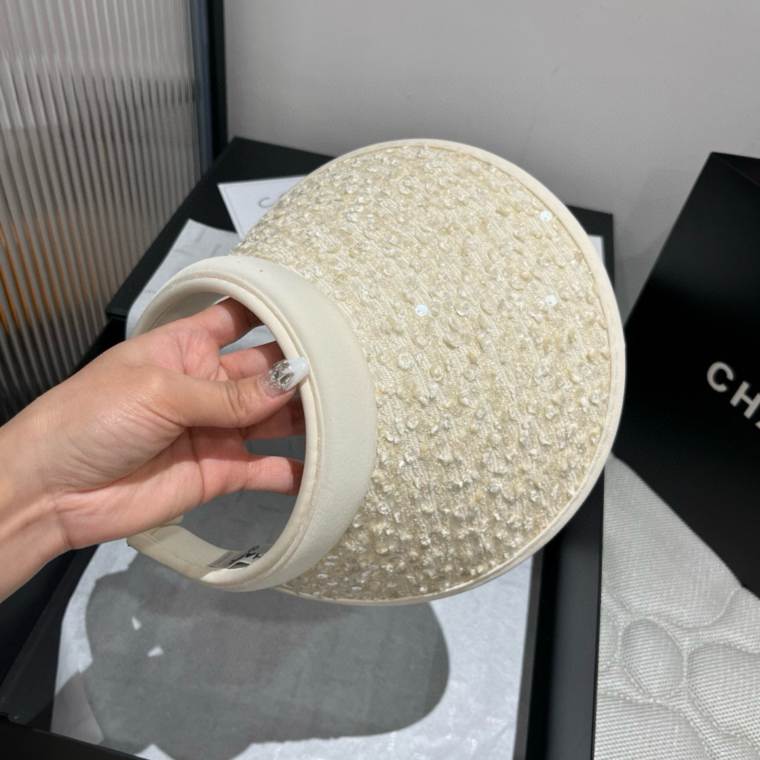NO:228270,Chanel Chanel beaded headband, sun-visible empty top hat hat straw hat fisherman hat baseball hat, hat, chanel, chanel, espadrilles, hats19860909Chanel香奈儿珠片发箍,遮阳空顶帽帽子草帽渔夫帽棒球帽,帽子,chanel,chanel,espadrilles,hats,hat