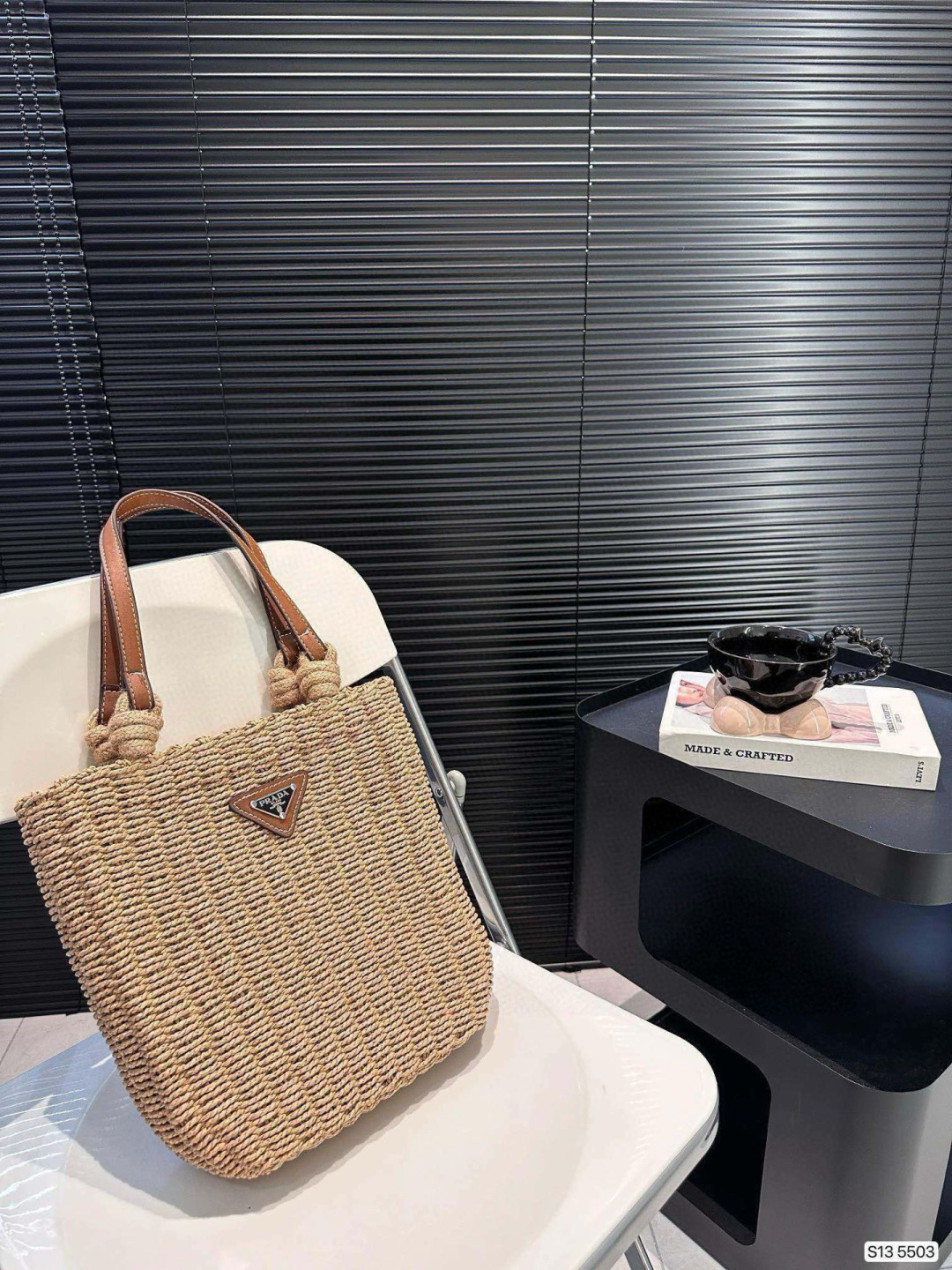 NO:228296,Te Prada weaving Let's go on vacation together. The big hole design is very convenient for picking up items. It is suitable for daily commuting and making shopping bags. The whole bag of mommy bag is very thick and the quality is excellent~~ The key is that the picture is easy to produce!  !  !  !  Any piece of clothing can be photographed with a full sense of high-end, summer youthful girl~ Size 19 27 Item number 5503 Hat Straw Hat Fisherman's Hat Baseball Hat, hat, prada, espadrilles, hats19860909特 普拉达编织 一起去度假吧 大口子设计,非常方便拿取物品,适合日常通勤,做购物袋,妈咪包口整个包很厚实质量超好～~关键是 图图好出片啊！！！！随便一件衣服,就能拍出满满高级感,夏日青春少女～ 尺寸19 27 货号5503帽子草帽渔夫帽棒球帽,帽子,prada,espadrilles,hats,hat