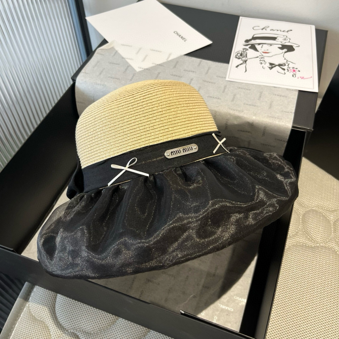 NO:228329,Miumiu Miumi new lantern hat, sunshade hat, UV brim, head circumference 57cm hat, straw hat fisherman hat baseball hat, hat, miumiu, espadrilles, hats19860909miumiu缪缪新款灯笼帽,遮阳草帽,防紫外线帽檐,头围57cm帽子草帽渔夫帽棒球帽,帽子,miumiu,espadrilles,hats,hat