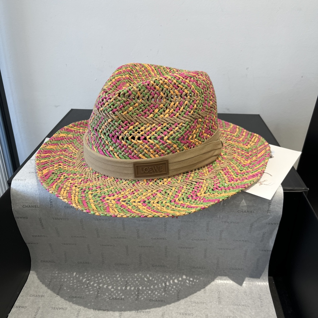 NO:229133,LOEWE new Rafia top hat, natural grass, lightweight paired with windbreaker rope, head circumference 57cm hat, straw hat, fisherman hat, baseball hat, hat, loewe, loewe, espadrilles, hats19860909LOEWE罗意威新款拉菲草礼帽,天然草、轻盈搭配防风绳,头围57cm帽子草帽渔夫帽棒球帽,帽子,loewe,loewe,espadrilles,hats,hat